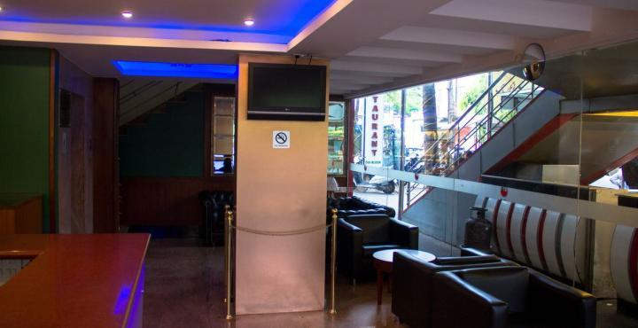 Hotel Noor Empire International Kormangala Bangalore Buitenkant foto