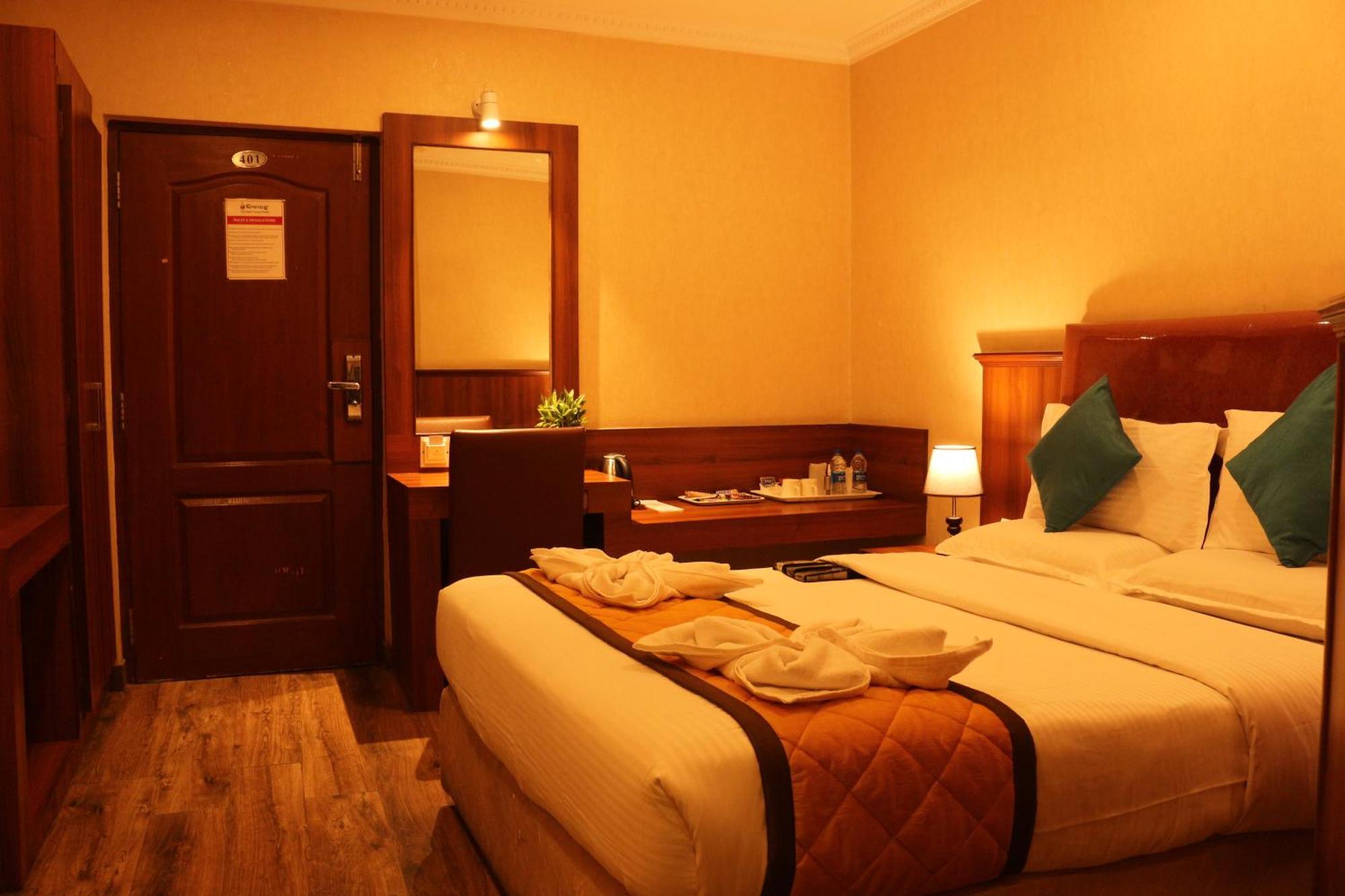 Hotel Noor Empire International Kormangala Bangalore Buitenkant foto