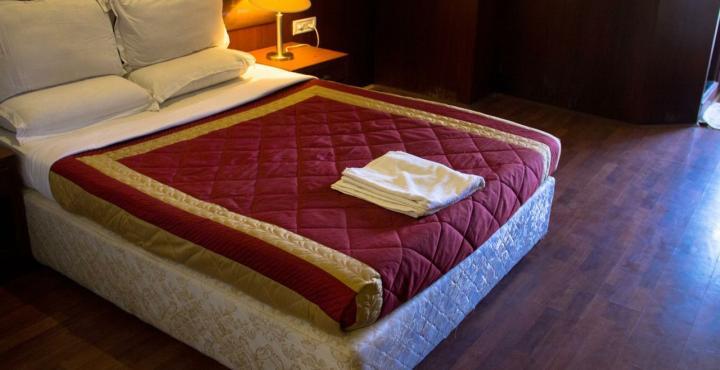 Hotel Noor Empire International Kormangala Bangalore Buitenkant foto