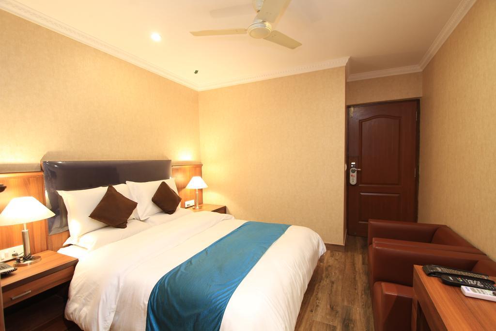 Hotel Noor Empire International Kormangala Bangalore Buitenkant foto